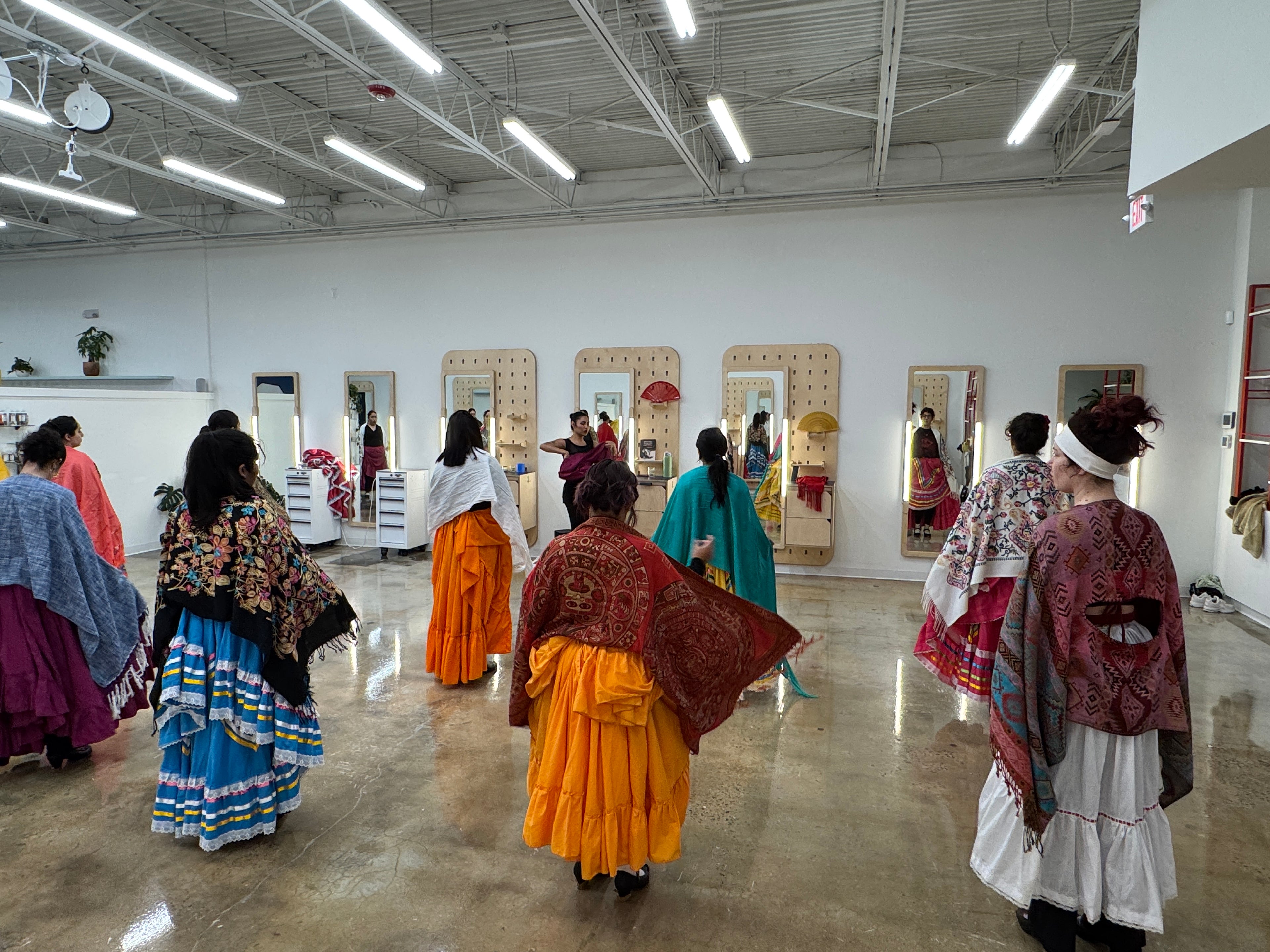 8 Folklorico Classes Monday and Wednesday 8:30-10PM (Paquete de 8 clases)